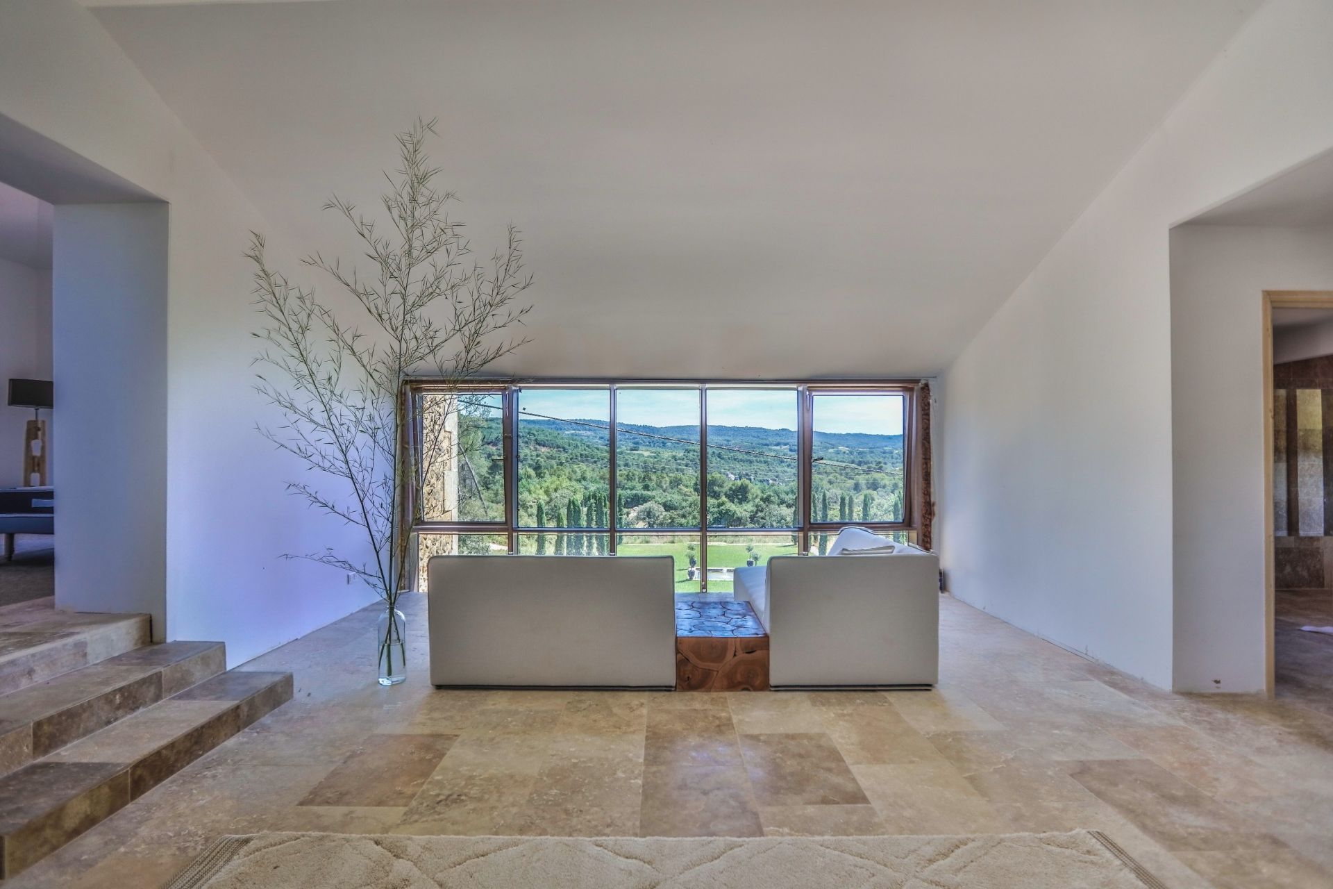 propriété 15 Pièces en vente sur BONNIEUX (84480)