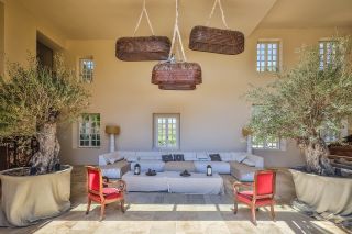 propriété 15 Pièces en vente sur BONNIEUX (84480)