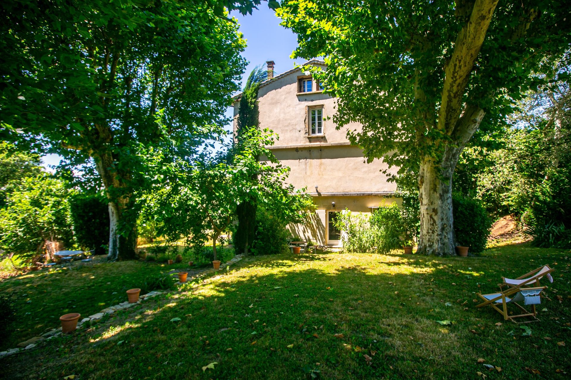 maison 18 Pièces en vente sur REILLANNE (04110)