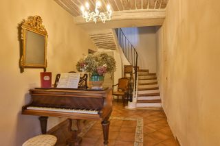 maison 18 Pièces en vente sur REILLANNE (04110)