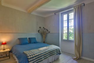maison 18 Pièces en vente sur REILLANNE (04110)