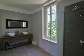 maison 18 Pièces en vente sur REILLANNE (04110)