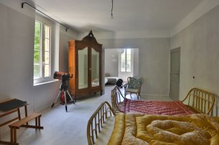 maison 18 Pièces en vente sur REILLANNE (04110)