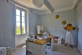 maison 18 Pièces en vente sur REILLANNE (04110)