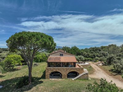Vente Maison Saint-Hippolyte-le-Graveyron 7&nbsp;Pièces 250&nbsp;m²