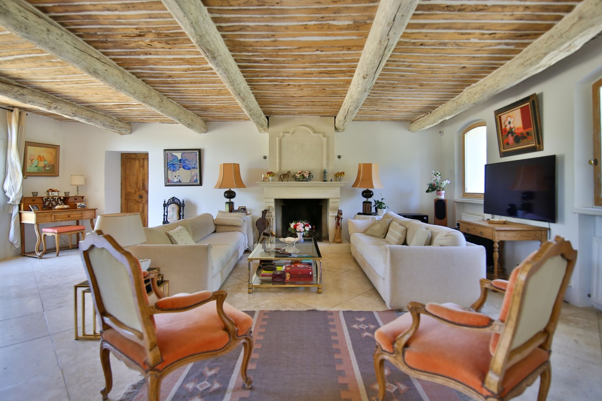maison 12 Pièces en vente sur CUCURON (84160)