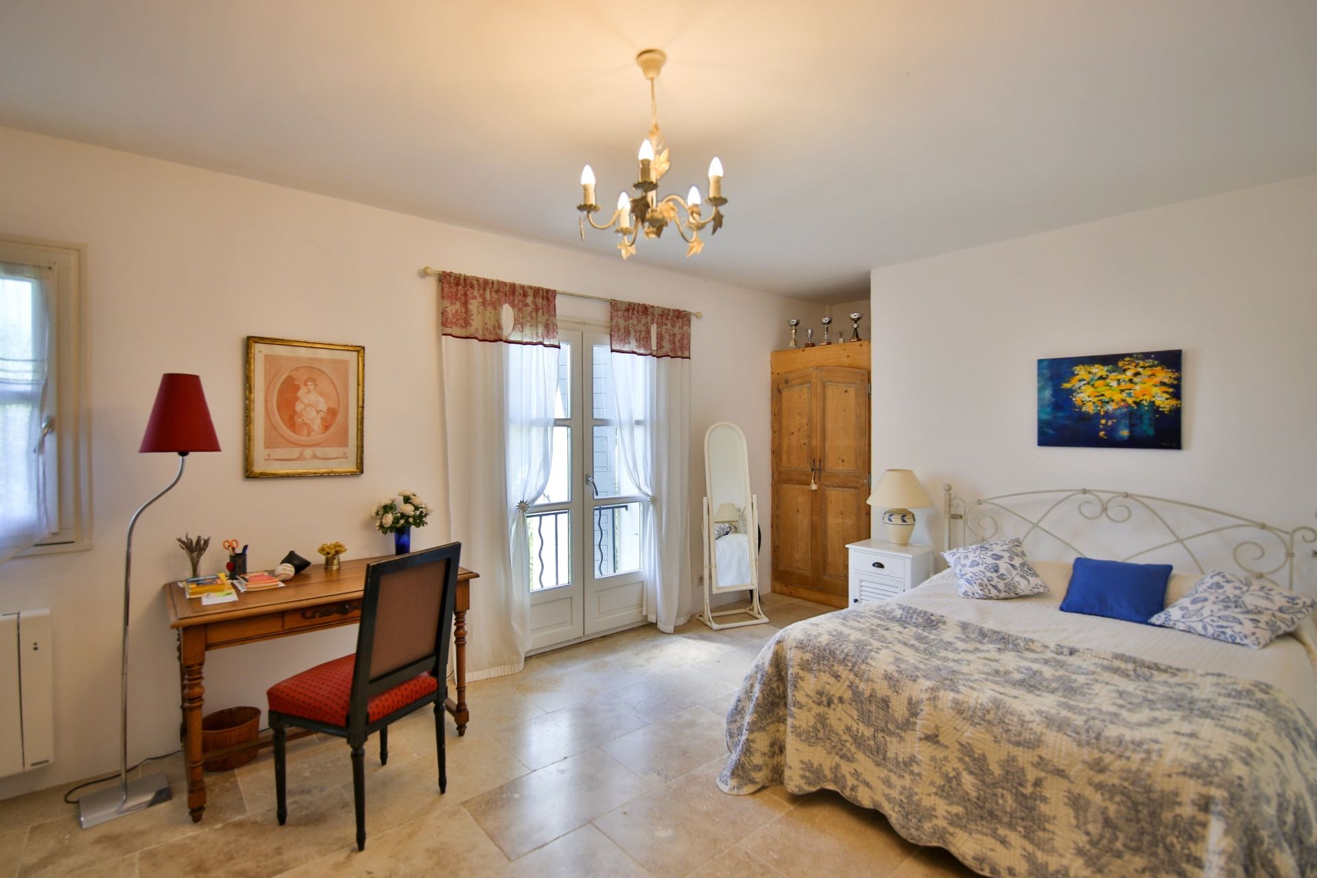 maison 12 Pièces en vente sur CUCURON (84160)