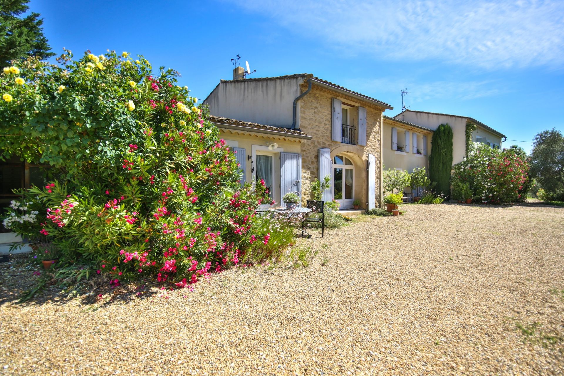 maison 12 Pièces en vente sur CUCURON (84160)
