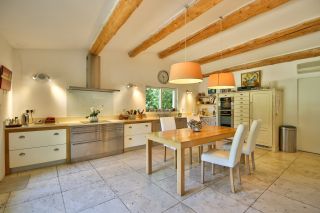 maison 12 Pièces en vente sur CUCURON (84160)