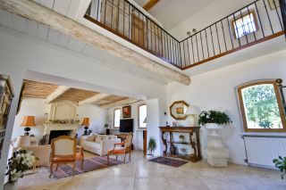 maison 12 Pièces en vente sur CUCURON (84160)
