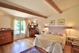 maison 12 Pièces en vente sur CUCURON (84160)