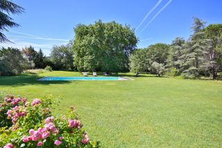 maison 12 Pièces en vente sur CUCURON (84160)