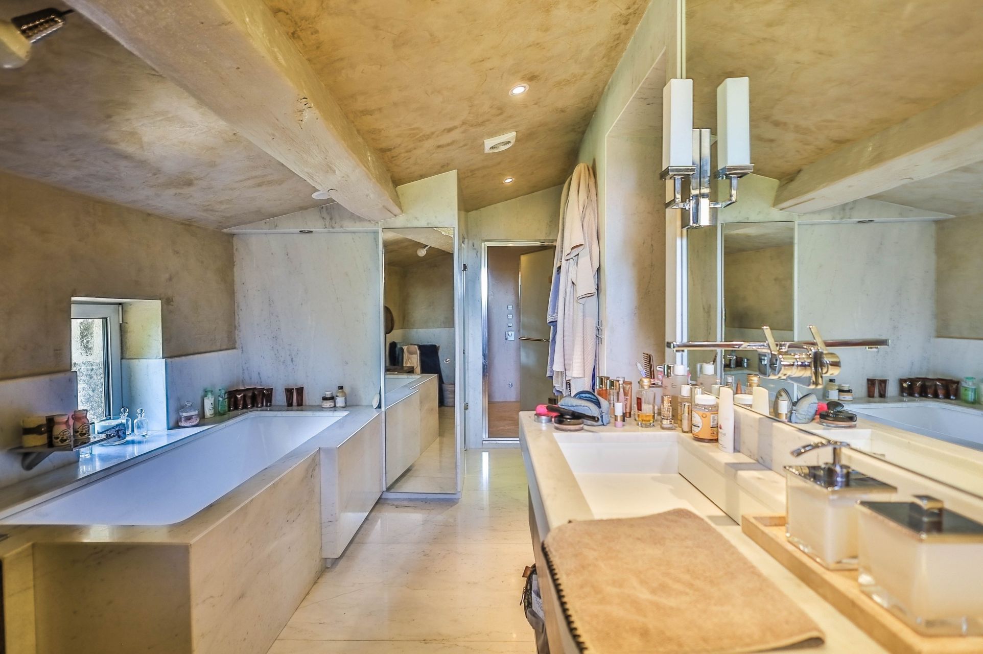 maison 6 Pièces en vente sur APT (84400)