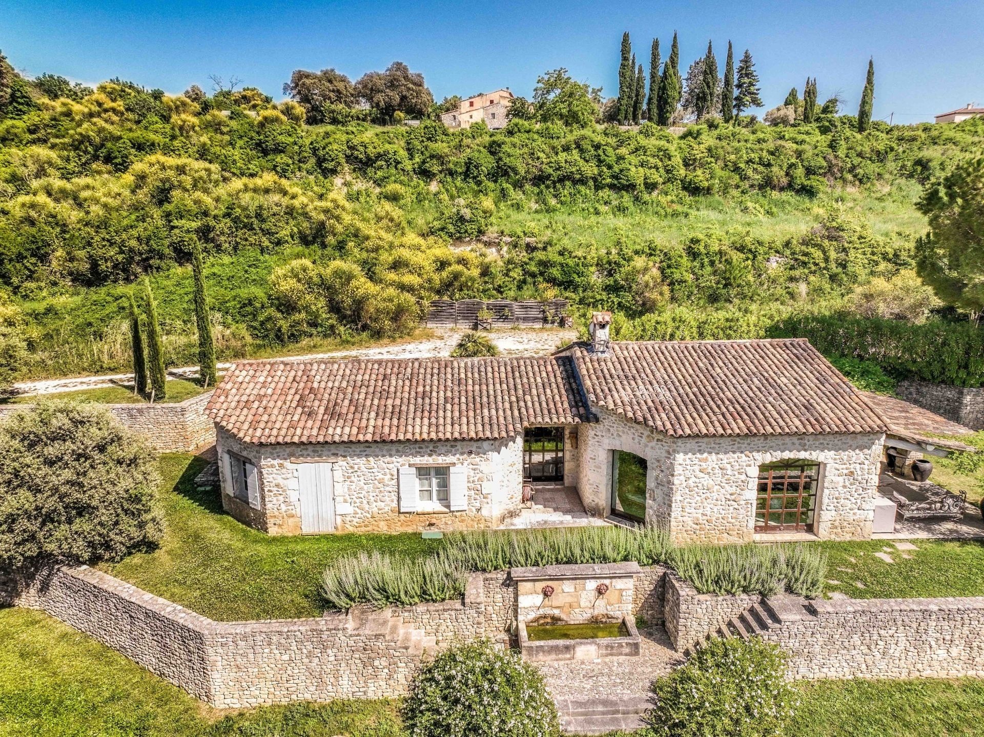 maison 14 Pièces en vente sur APT (84400)