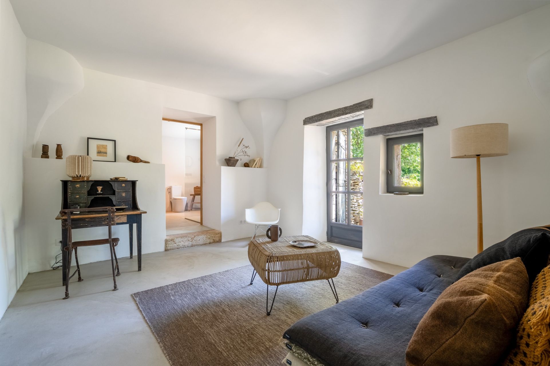 house 7 Rooms for sale on GORDES (84220)