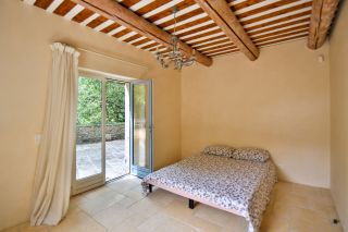 house 10 Rooms for sale on GOULT (84220)