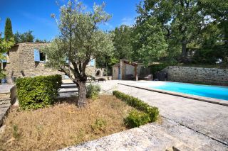 house 10 Rooms for sale on GOULT (84220)