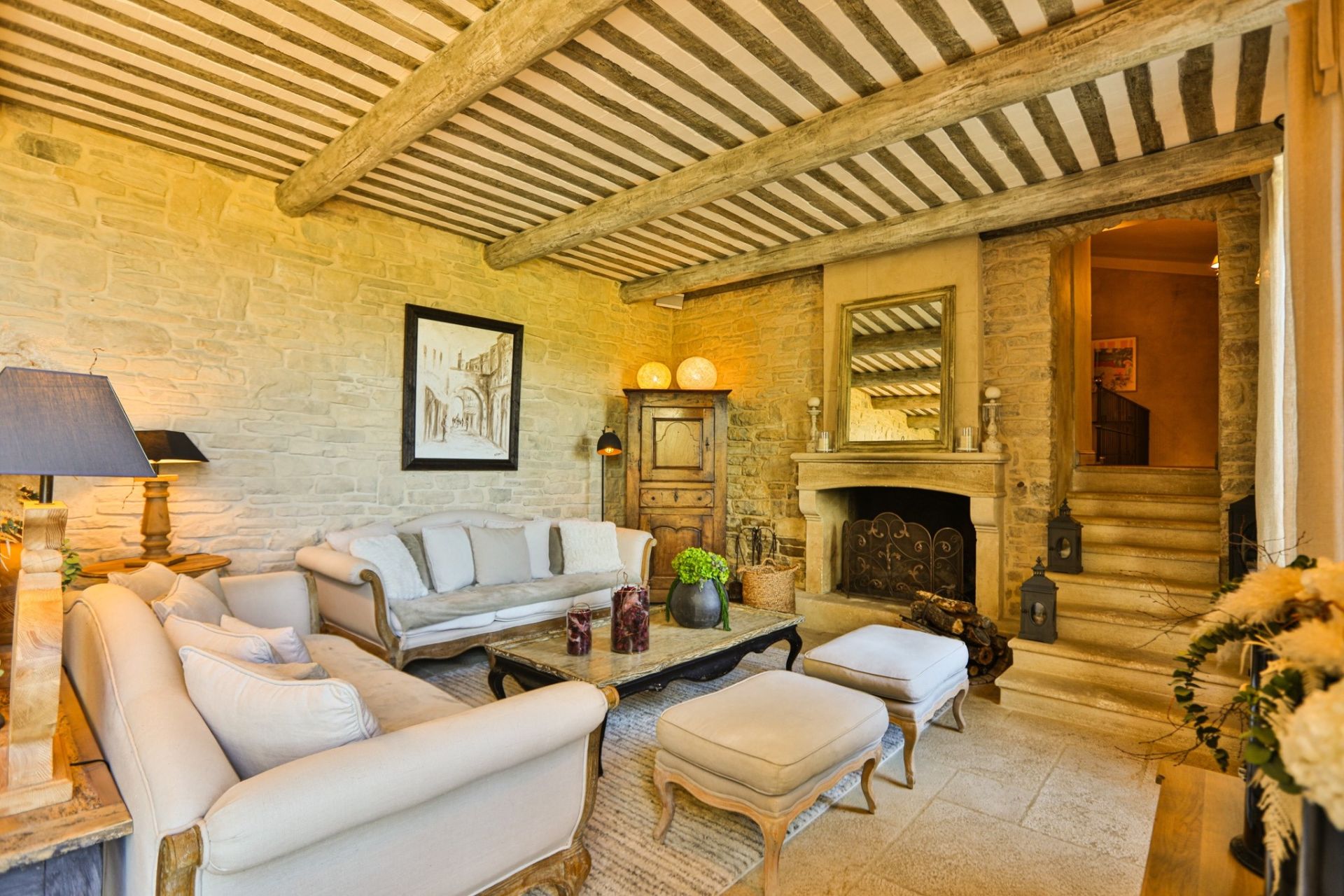 house 13 Rooms for sale on LA BASTIDE DES JOURDANS (84240)