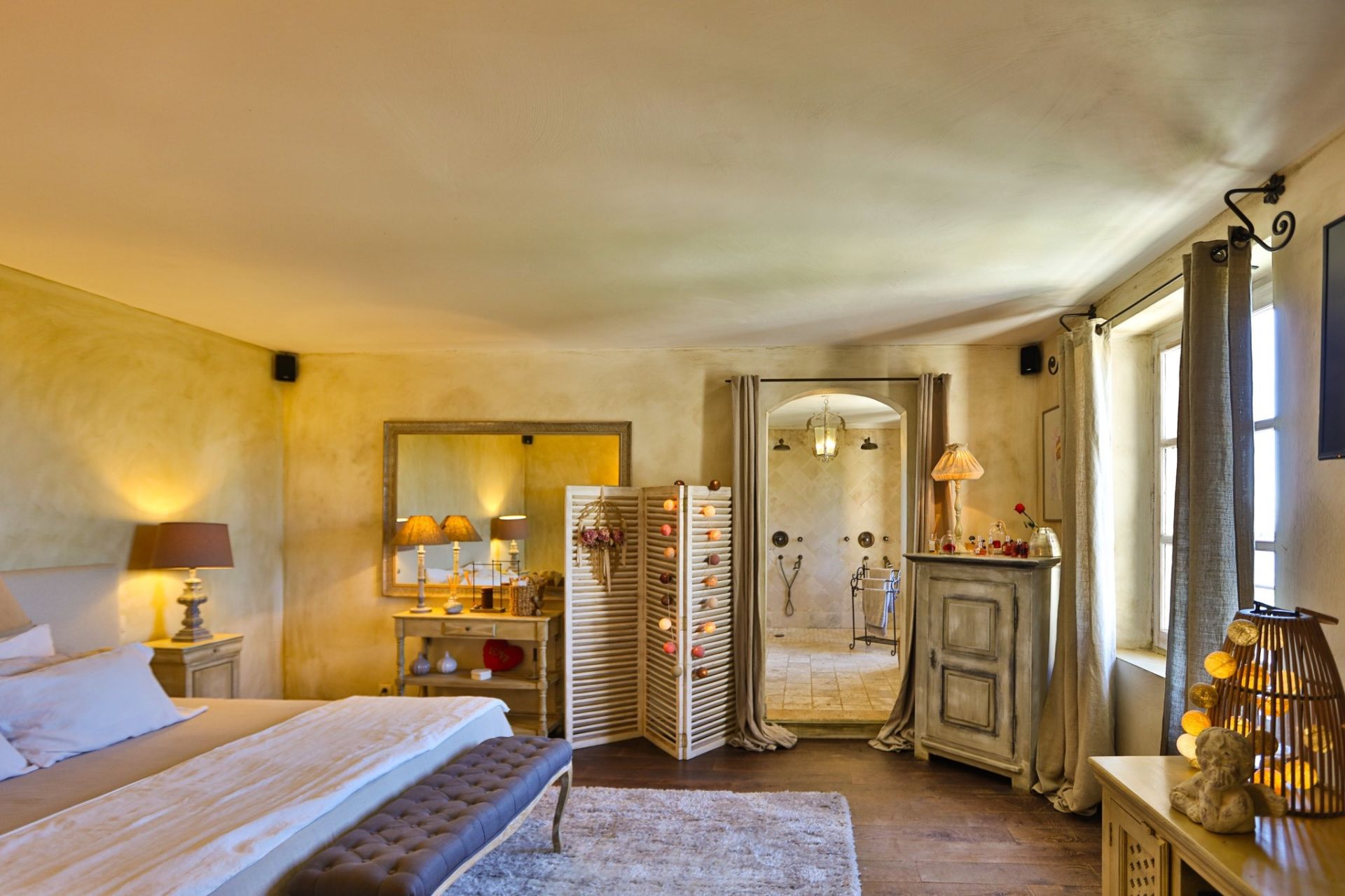 house 13 Rooms for sale on LA BASTIDE DES JOURDANS (84240)