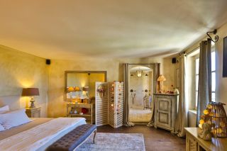 maison 13 Pièces en vente sur LA BASTIDE DES JOURDANS (84240)
