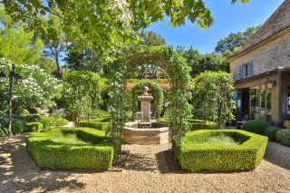 house 13 Rooms for sale on LA BASTIDE DES JOURDANS (84240)