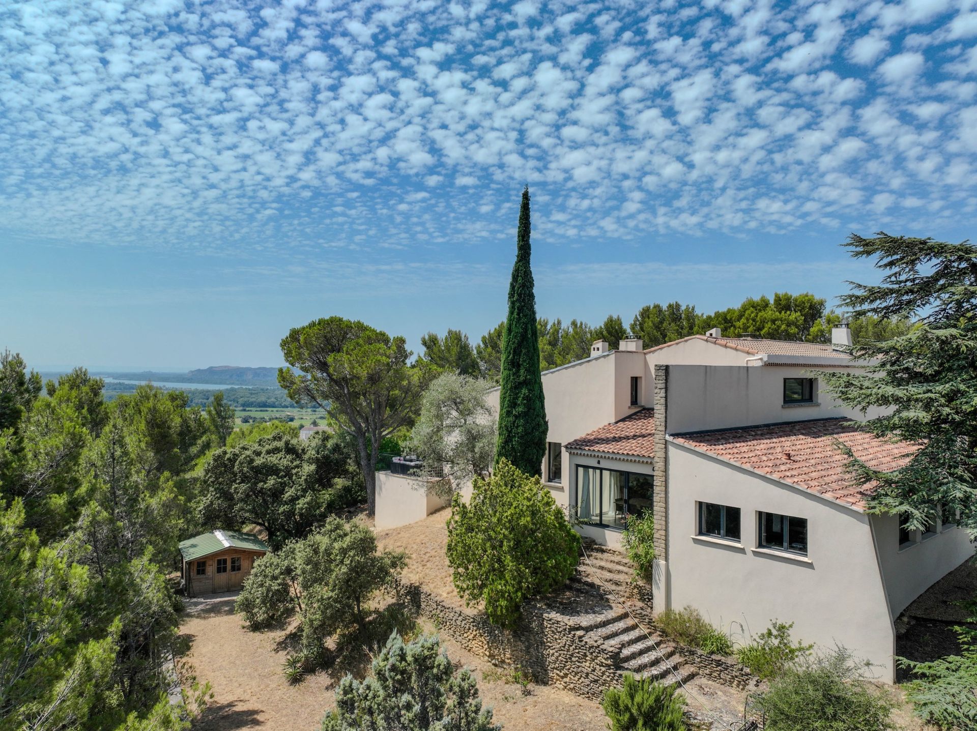 house 10 Rooms for sale on CHATEAUNEUF DU PAPE (84230)