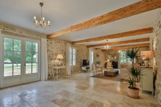 house 14 Rooms for sale on ST DIDIER (84210)