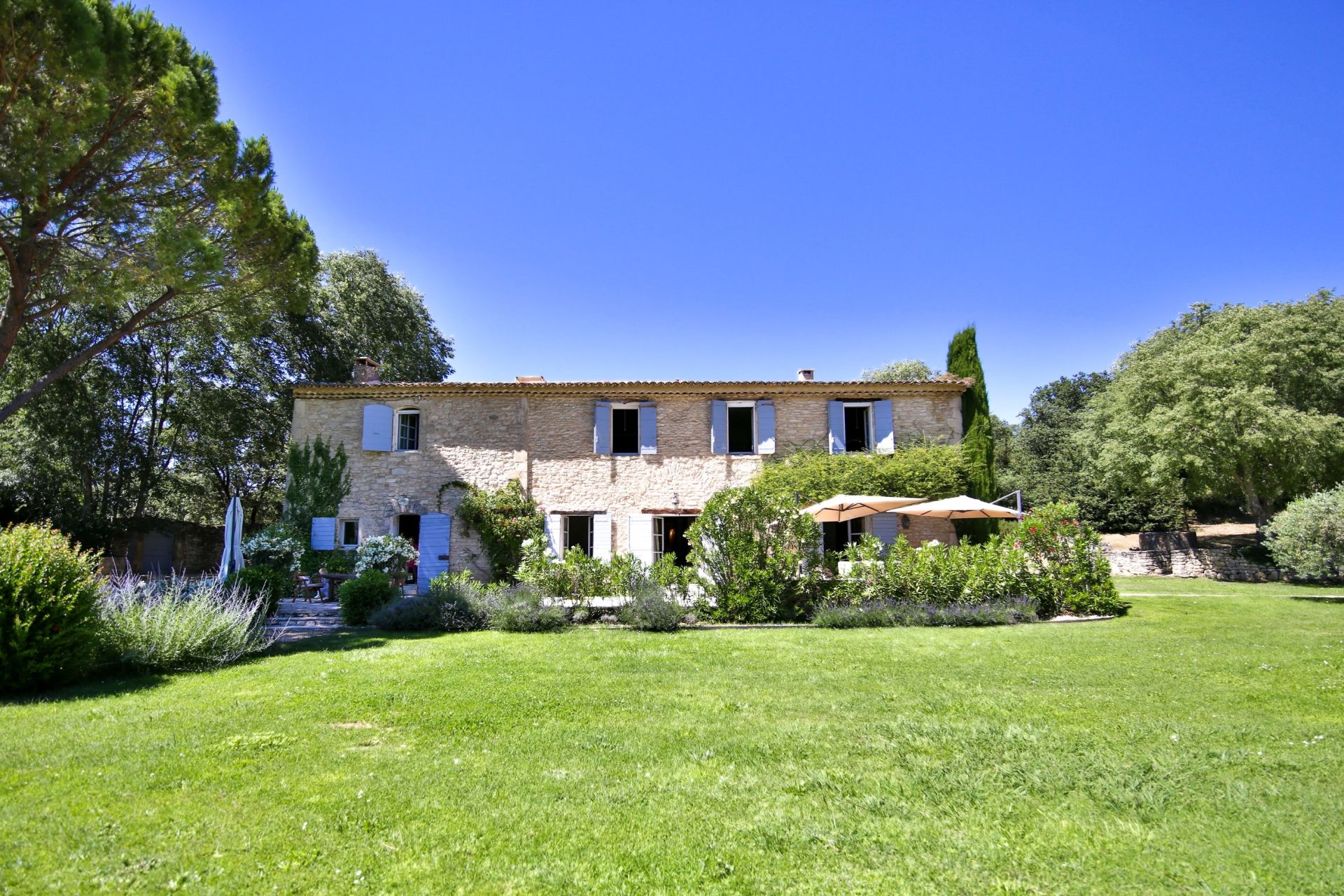 maison 10 Pièces en vente sur MENERBES (84560)