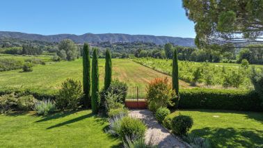 maison 10 Pièces en vente sur MENERBES (84560)