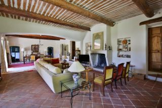 maison 10 Pièces en vente sur MENERBES (84560)