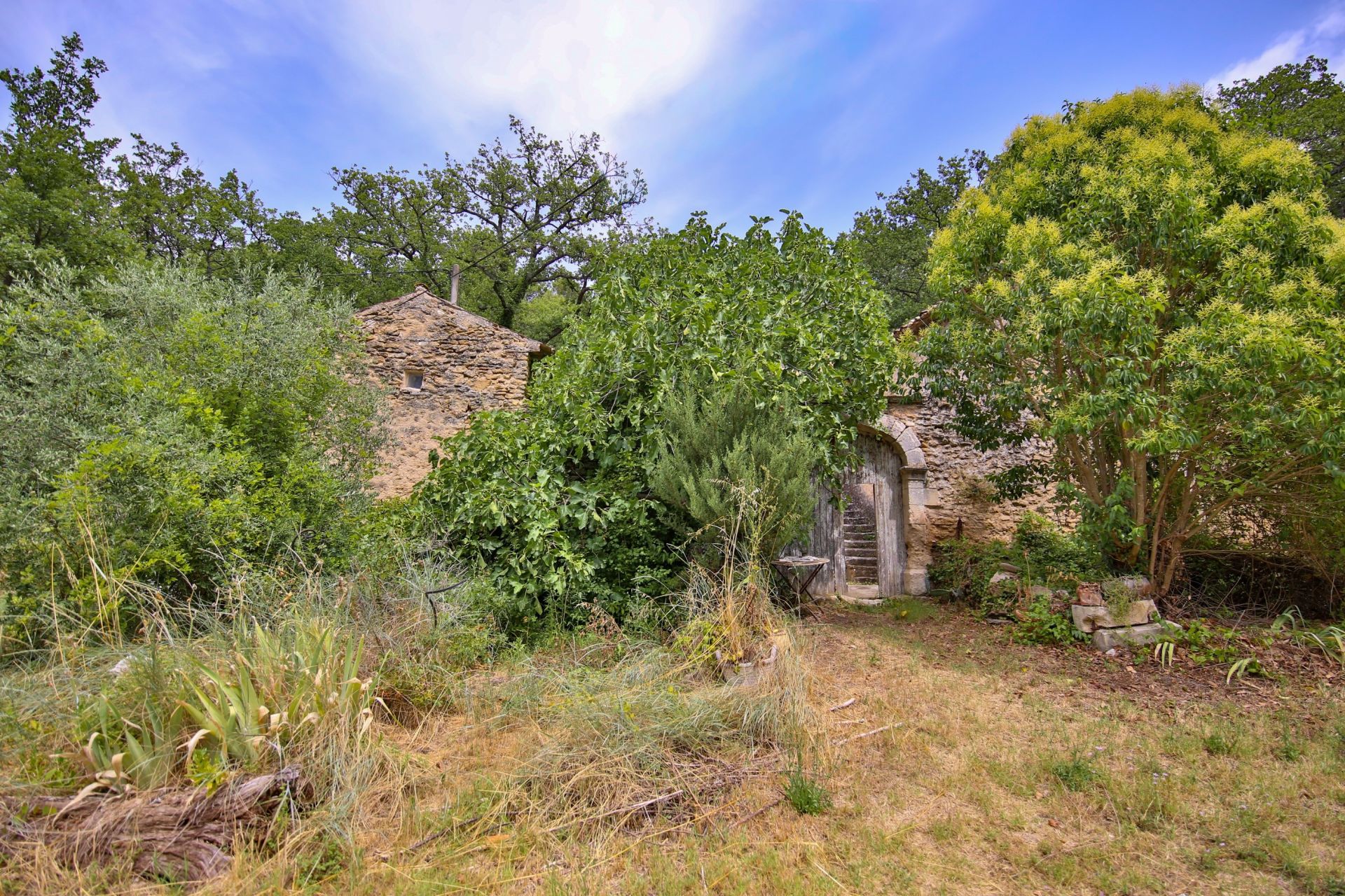 maison 10 Pièces en vente sur OPPEDE (84580)