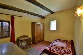 maison 10 Pièces en vente sur OPPEDE (84580)
