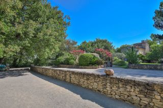 house 8 Rooms for sale on GORDES (84220)