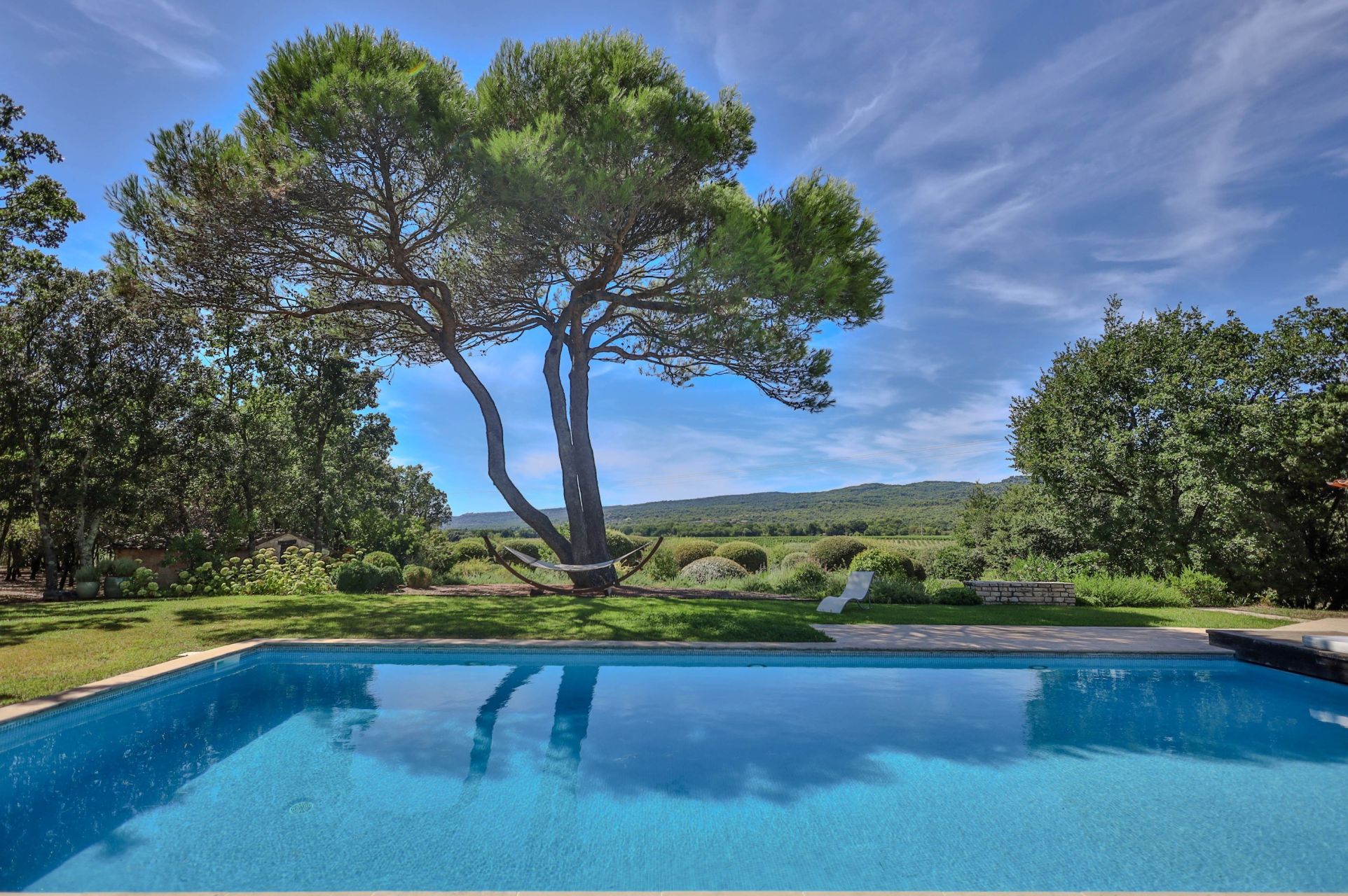maison 10 Pièces en vente sur ST SATURNIN LES APT (84490)