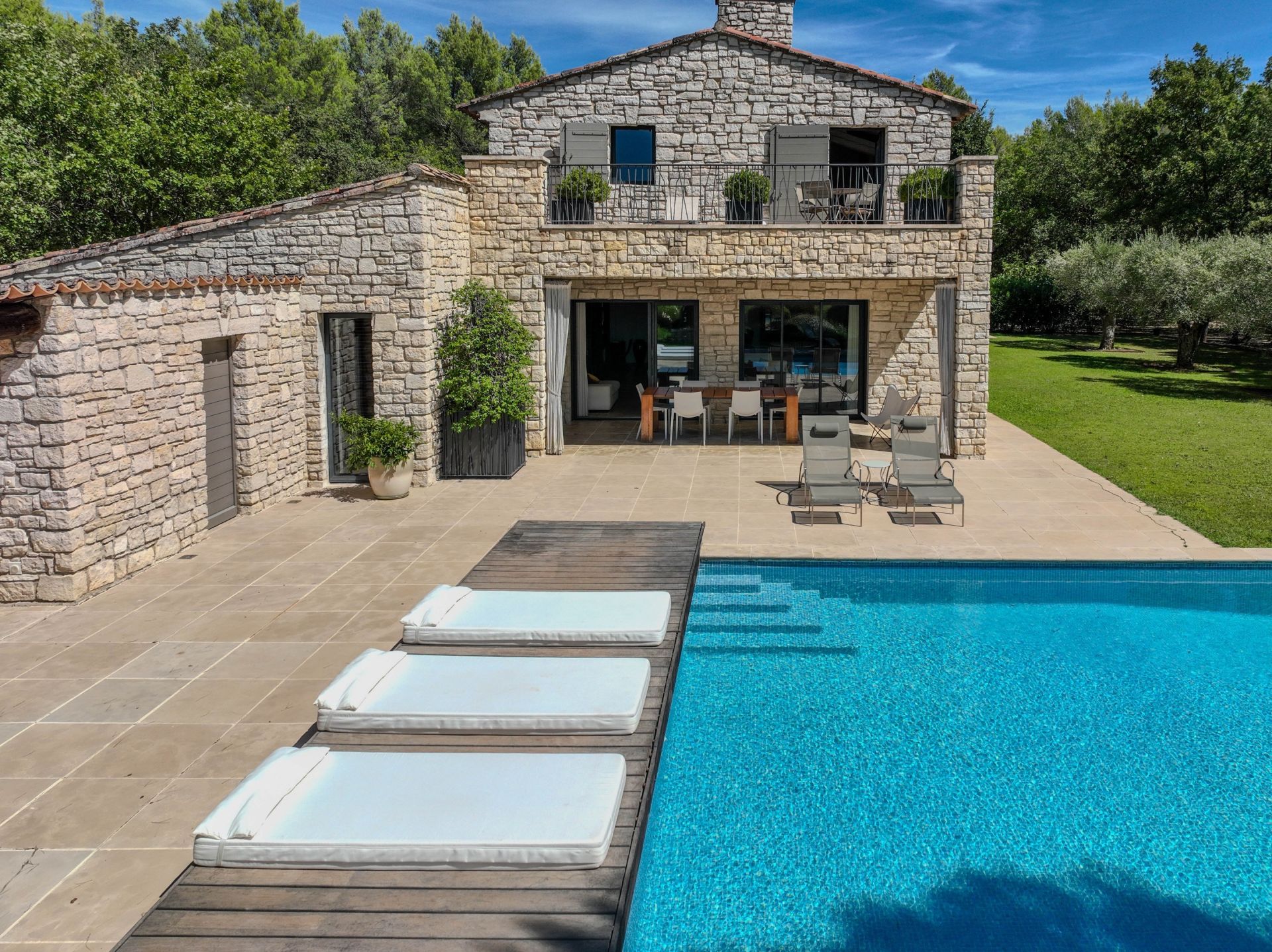 maison 10 Pièces en vente sur ST SATURNIN LES APT (84490)