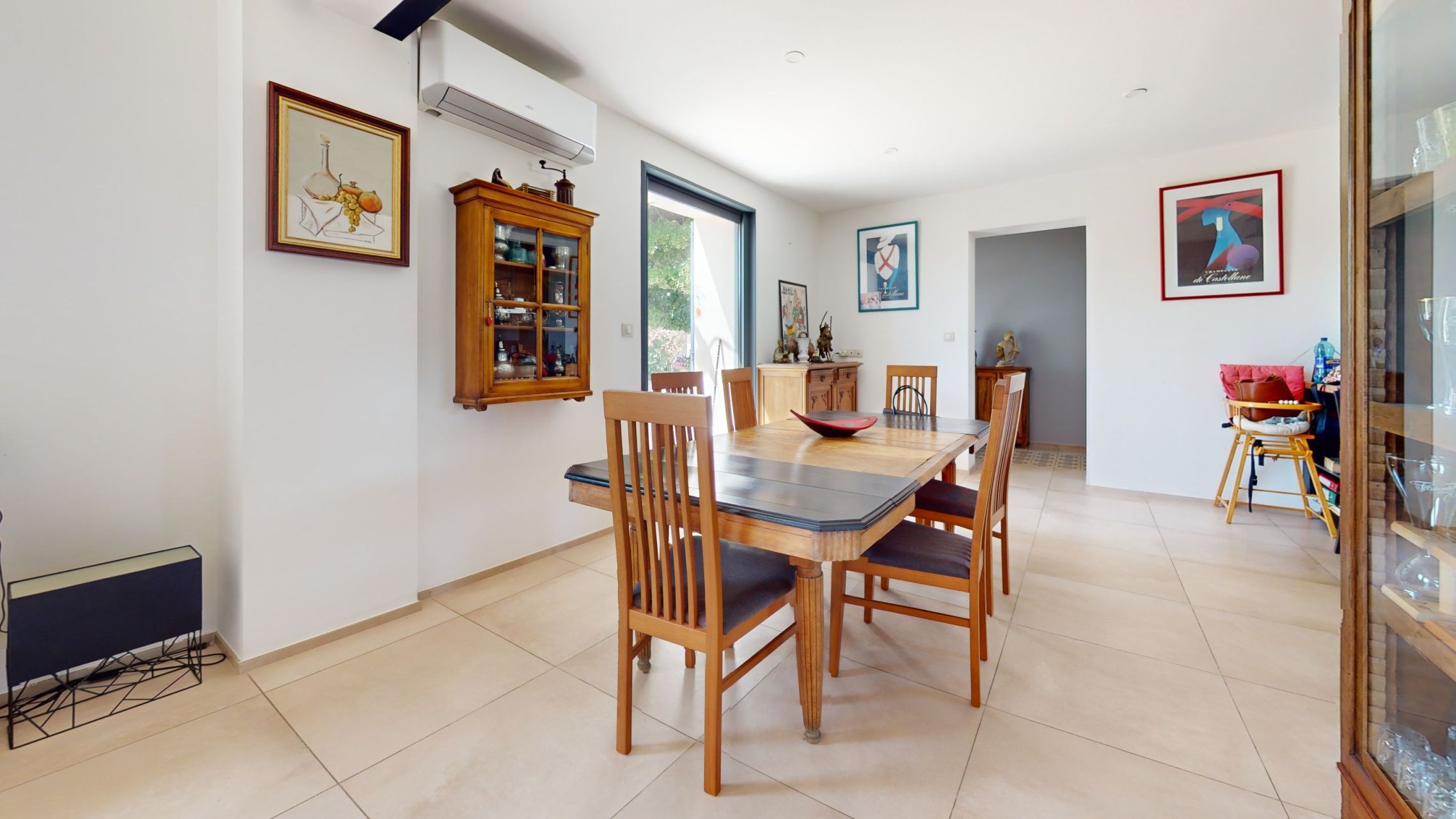 house 9 Rooms for sale on L ISLE SUR LA SORGUE (84800)