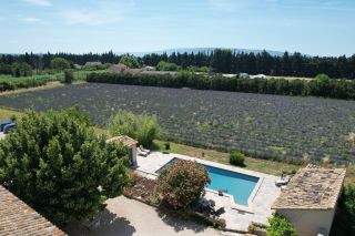 house 9 Rooms for sale on L ISLE SUR LA SORGUE (84800)