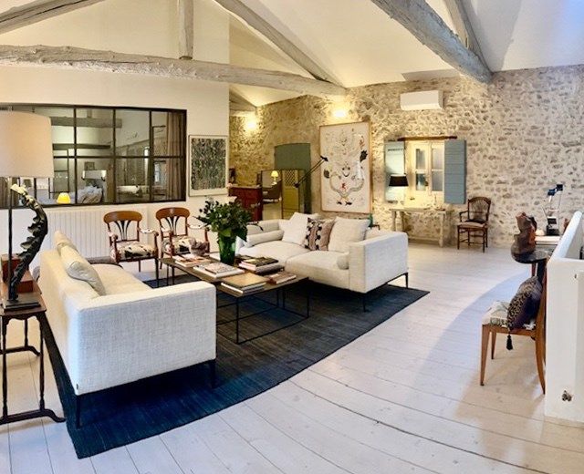 house 9 Rooms for sale on LAGNES (84800)