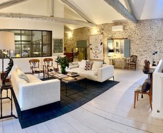 house 9 Rooms for sale on LAGNES (84800)