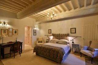 house 9 Rooms for sale on LAGNES (84800)