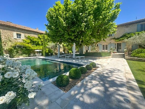 Sale House Lagnes 9&nbsp;Rooms 370&nbsp;m²