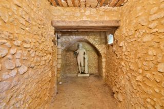 house 15 Rooms for sale on JOUCAS (84220)