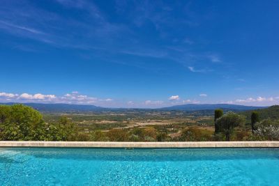 maison bourgeoise 6 Pièces en location saisonnière sur GORDES (84220) Vacances Maison bourgeoise Gordes 6 Pièces 340 m²
